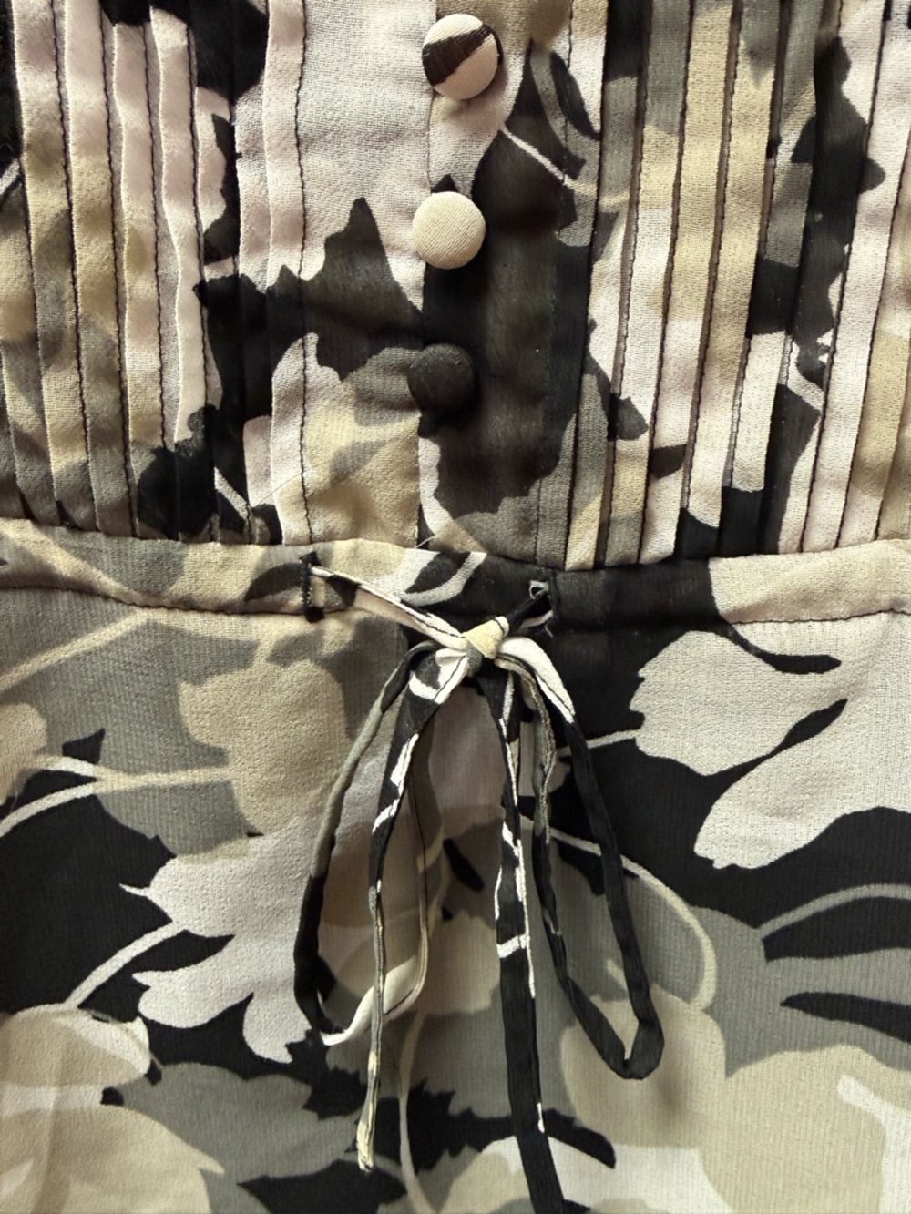 Banana Republic Floral Blouse Small Sheer Pleated Button Boho Tie Waist Top - Picture 4 of 11